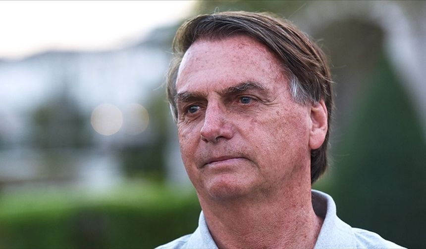 Brezilya'da seçimi kaybeden Bolsonaro, yurt dışı çıkış yasağına rağmen Arjantin üzerinden ABD'ye kaçtı