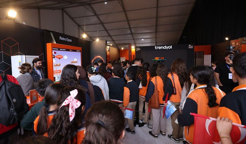 Trendyol TEKNOFEST Güneydoğu 2026'da ziyaretçilerle buluştu