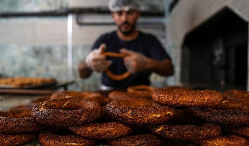 Türkiye'nin sokak lezzeti simit, üniversite öğrencilerinin talebiyle çeşitlendi