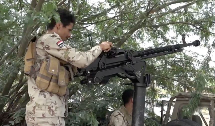 Yemen ordusu, Taiz ve Lahic'te geniş çaplı Husi saldırılarının püskürtüldüğünü açıkladı