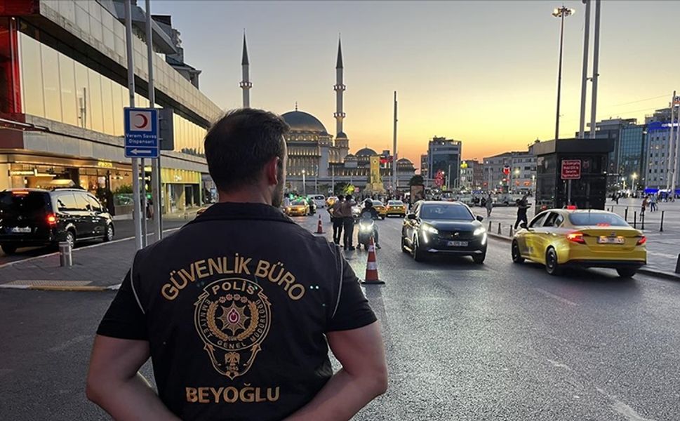 "Huzur İstanbul" uygulamasında 984 kişi gözaltına alındı