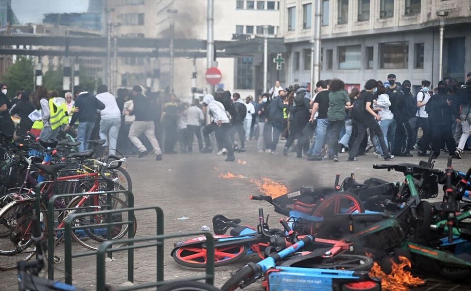 Belçika'da protestolar sonrası hükümetten göstericilere sert açıklamalar geldi