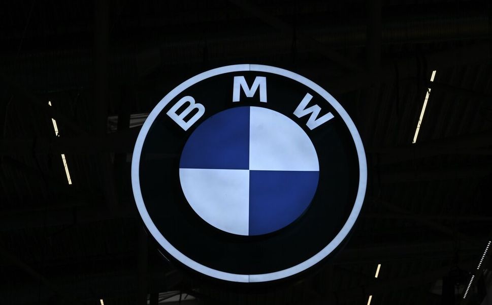 BMW, Çin'deki daralma ve Orta Doğu'daki durum nedeniyle 2026 kar marjı beklentisinde revizyona gitti
