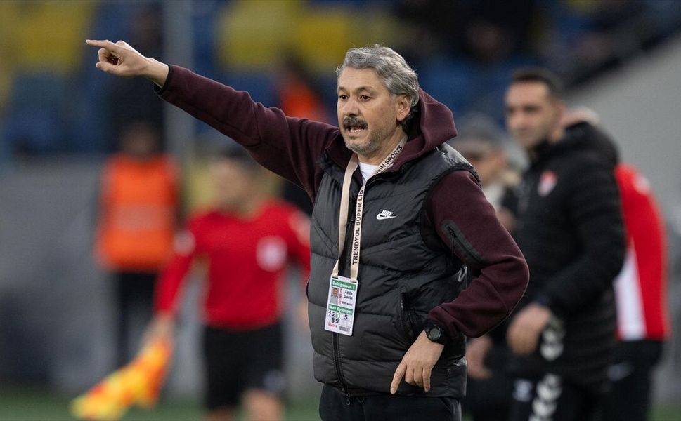 Eyüpspor'da teknik direktör Atila Gerin ile yollar ayrıldı