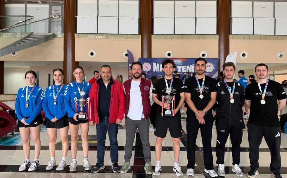İstanbul Nişantaşı Üniversitesi sporcuları şampiyonlardan madalyalarla döndü