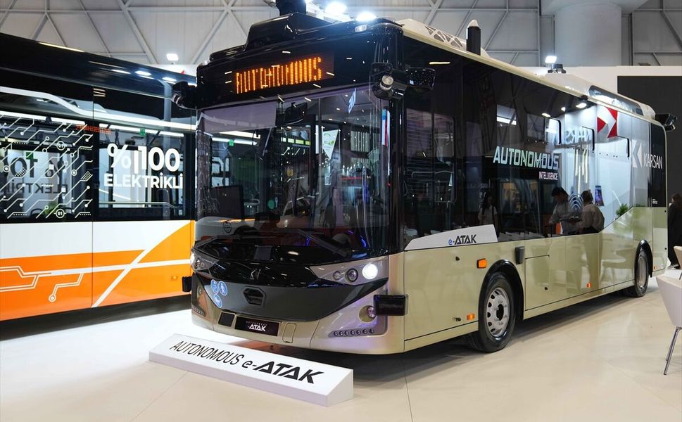 Karsan yeni modellerini Busworld Türkiye 2026'da sergiledi