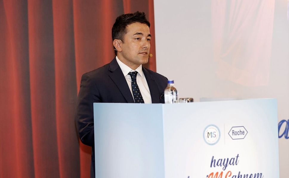 Roche ve Türkiye MS Derneği 'Hayat BeniM Sahnem' projesini hayata geçirdi