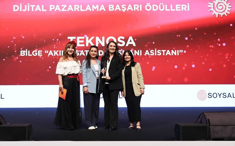 Teknosa'ya Perakende Güneşi Ödülleri'nden Dijital Pazarlama Başarı Ödülü