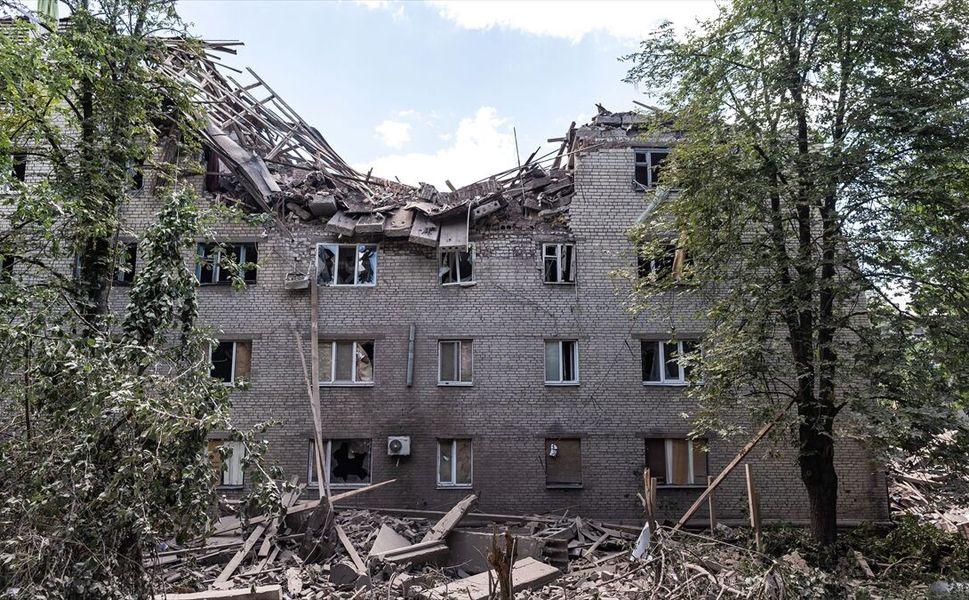 Ukrayna: Rusya'nın hava saldırıları sonucu 3 kişi yaşamını yitirdi, 30 kişi yaralandı
