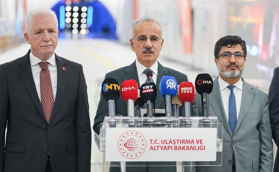 Uraloğlu: Halkalı-Arnavutköy kesimi ile tamamı yeraltında olan metro sınıfında Türkiye'nin en uzun hattını tamamladık
