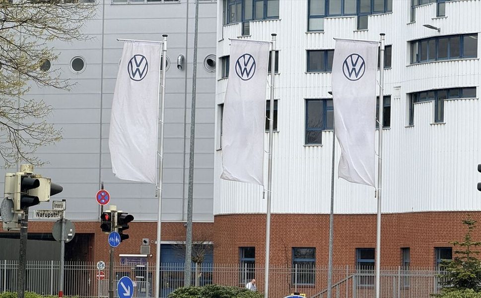 Volkswagen'deki geniş çaplı küçülme iddialarına sendikalardan sert tepki