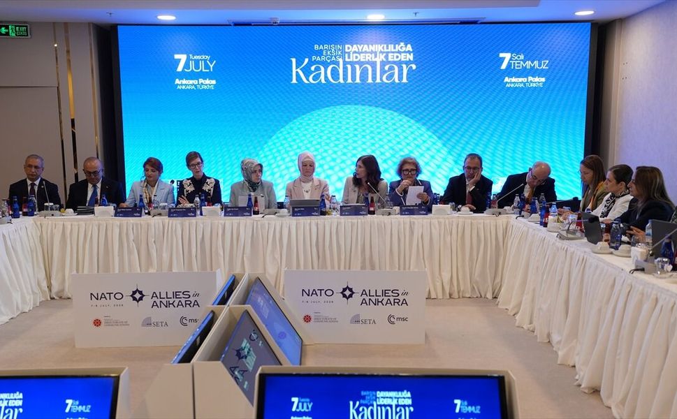 AK Parti Genel Merkez Kadın Kolları, NATO Zirvesi'nde kadın liderliğini uluslararası gündeme taşıdı