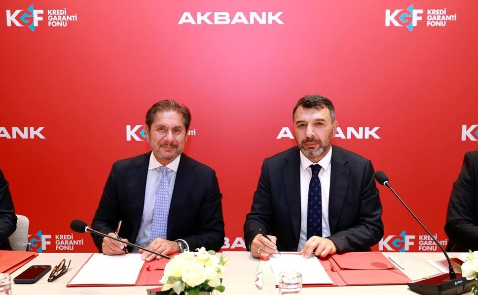 Akbank ve KGF işbirliğiyle KOBİ'ler Dijital KGF kredisine Akbank Mobil'den ulaşabilecek