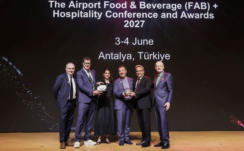 Antalya Havalimanına 10 ödül birden