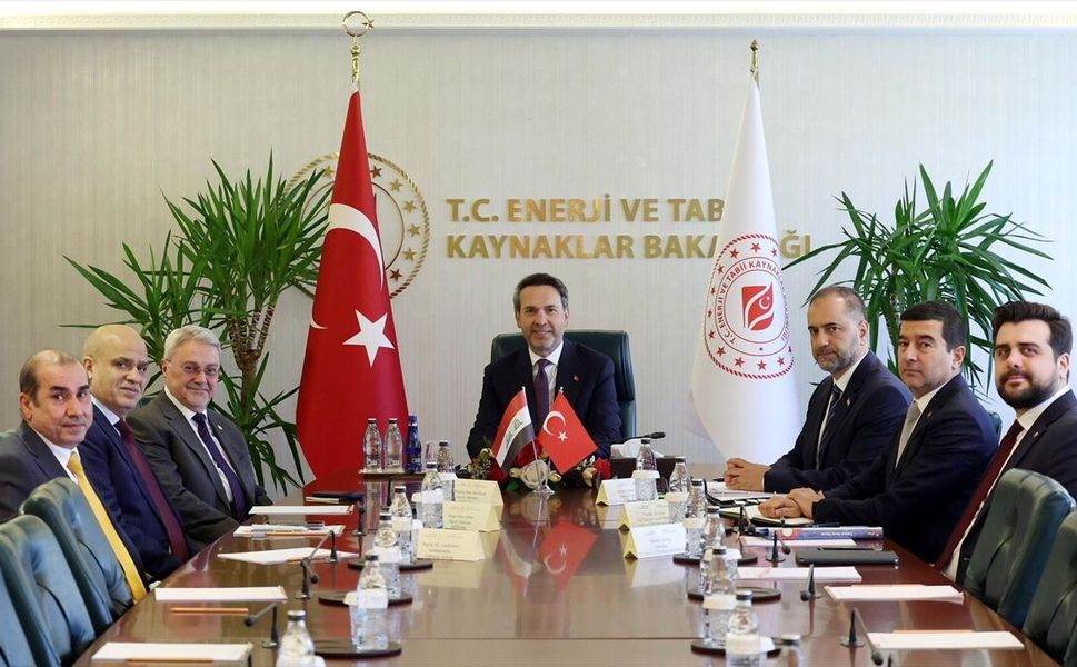 Bakan Bayraktar, Iraklı yetkililerle enerji işbirliği imkanlarını görüştü