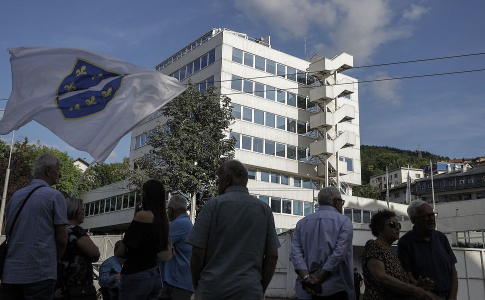 Bosna Hersek'in 'belirlenemeyen' yüksek temsilcisi ABD ve AB arasında görüş ayrılığına neden oldu