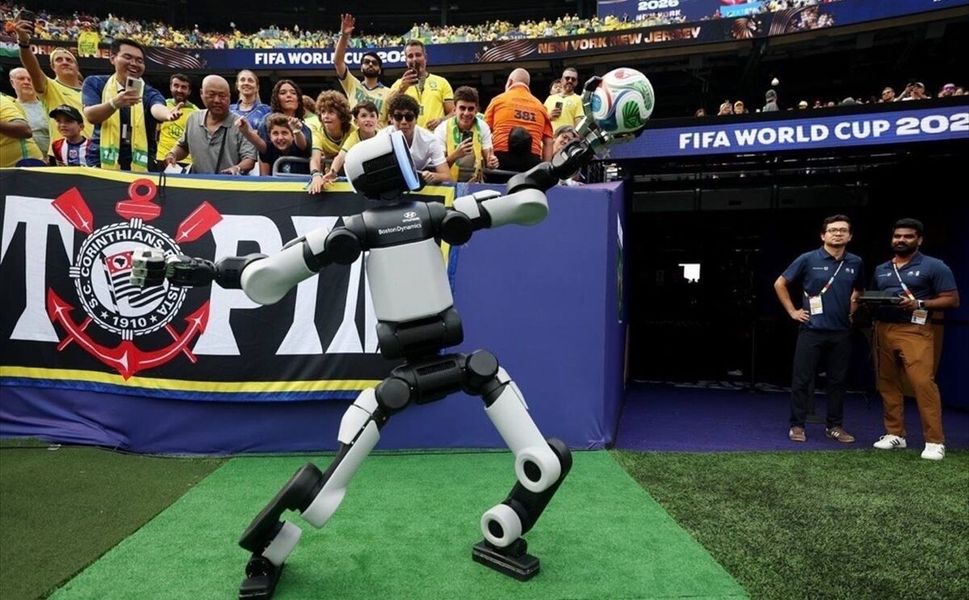 Hyundai'nin insansı robotu Atlas, 2026 FIFA Dünya Kupası sahnesine çıktı