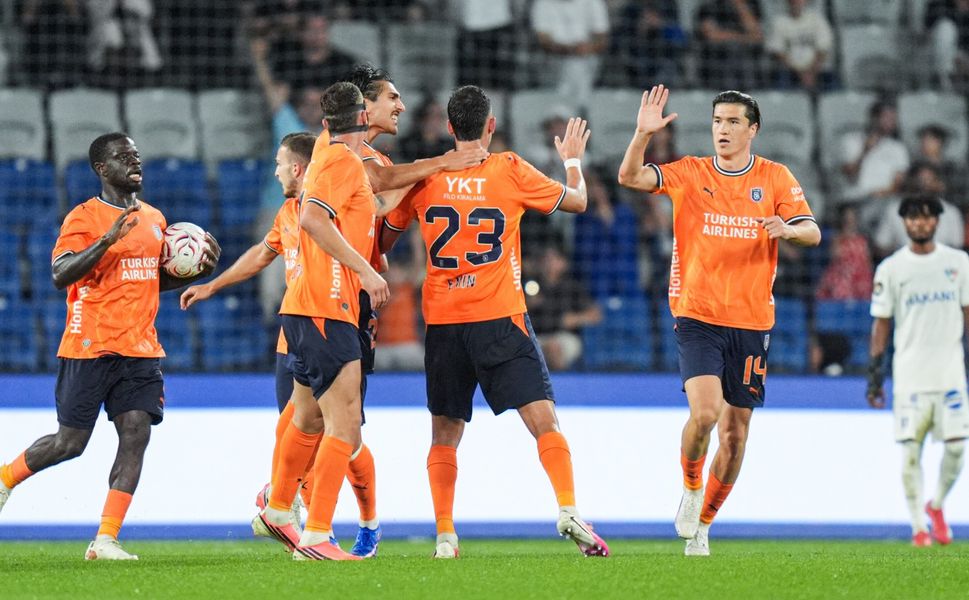 İstanbul Başakşehir, UEFA Konferans Ligi'nde tur için sahaya çıkacak