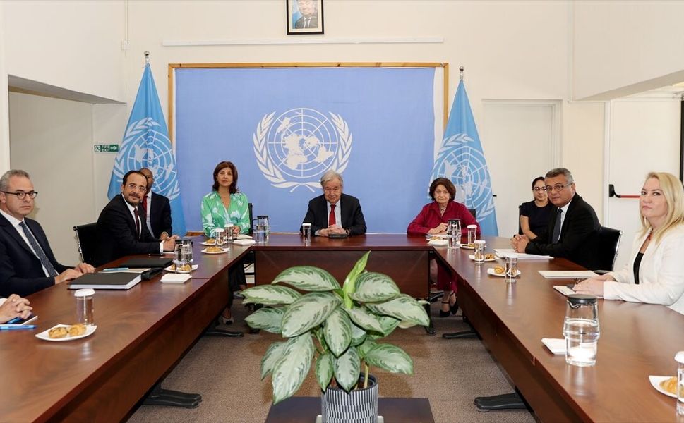 Kıbrıs'ta BM Genel Sekreteri Guterres öncülüğünde ara bölgedeki üçlü görüşme yapıldı