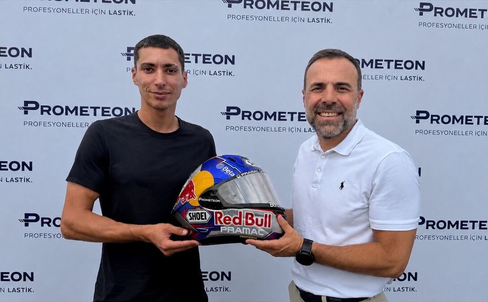 Prometeon, Toprak Razgatlıoğlu ile olan sponsorluk anlaşmasını yeniledi