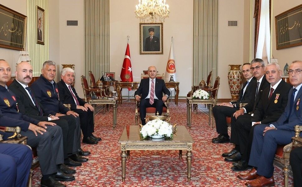 TBMM Başkanı Kurtulmuş'tan 15 Temmuz gazilerine 'Teşekkür Beratı' takdimi