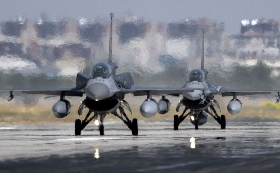 Türk F-16'ları Baltık semalarında 7/24 alarm görevinde olacak