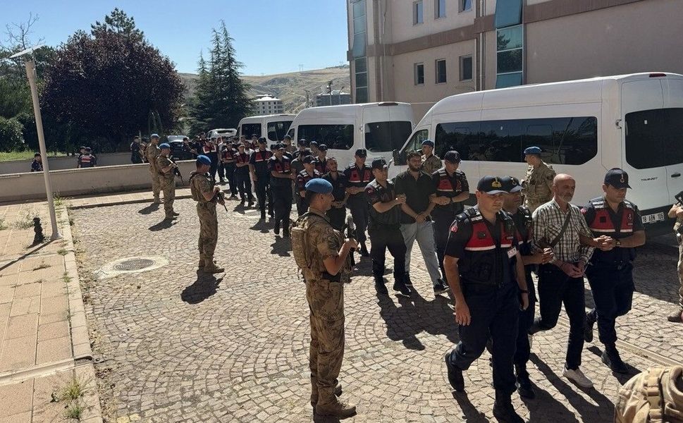 Çankırı merkezli 19 ilde düzenlenen yasa dışı bahis operasyonunda 39 şüpheli yakalandı
