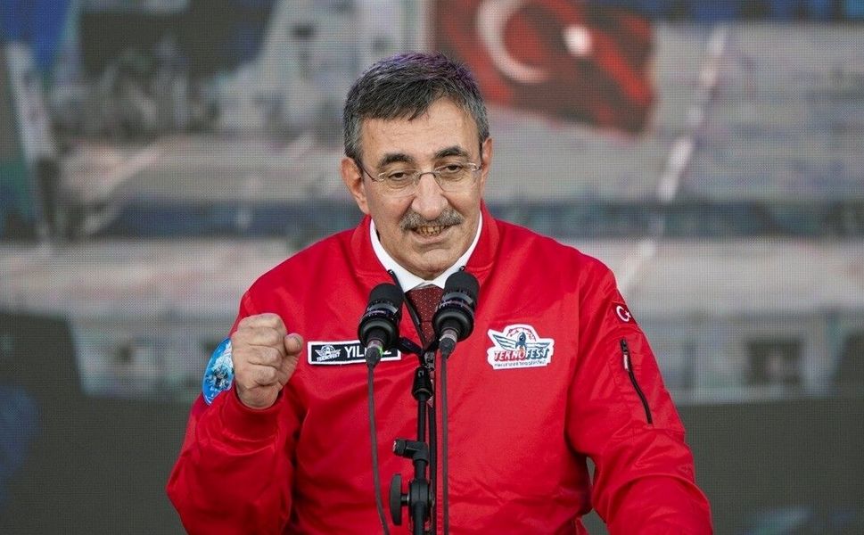 Cumhurbaşkanı Yardımcısı Yılmaz, TEKNOFEST Mavi Vatan'ı ziyaret etti