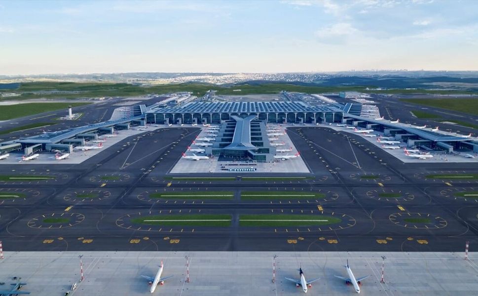 İstanbul Havalimanı günlük uçuş ve yolcu sayısında tüm zamanların rekorunu kırdı