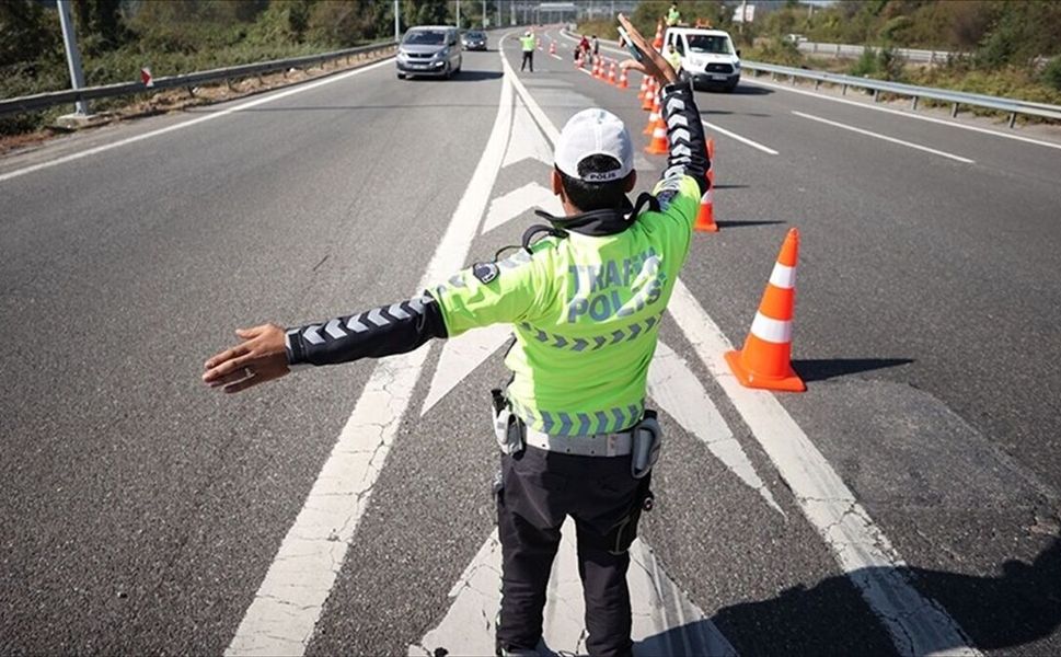 İstanbul'da Zafer Bayramı dolayısıyla yarın Vatan Caddesi trafiğe kapatılacak