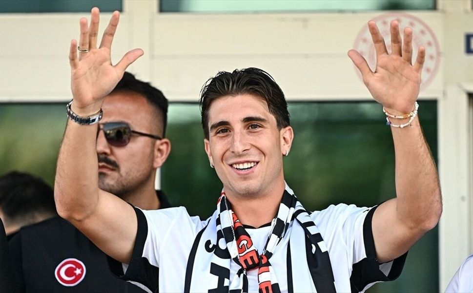 İtalyan orta saha oyuncusu Fabio Miretti Beşiktaş için İstanbul'a geldi