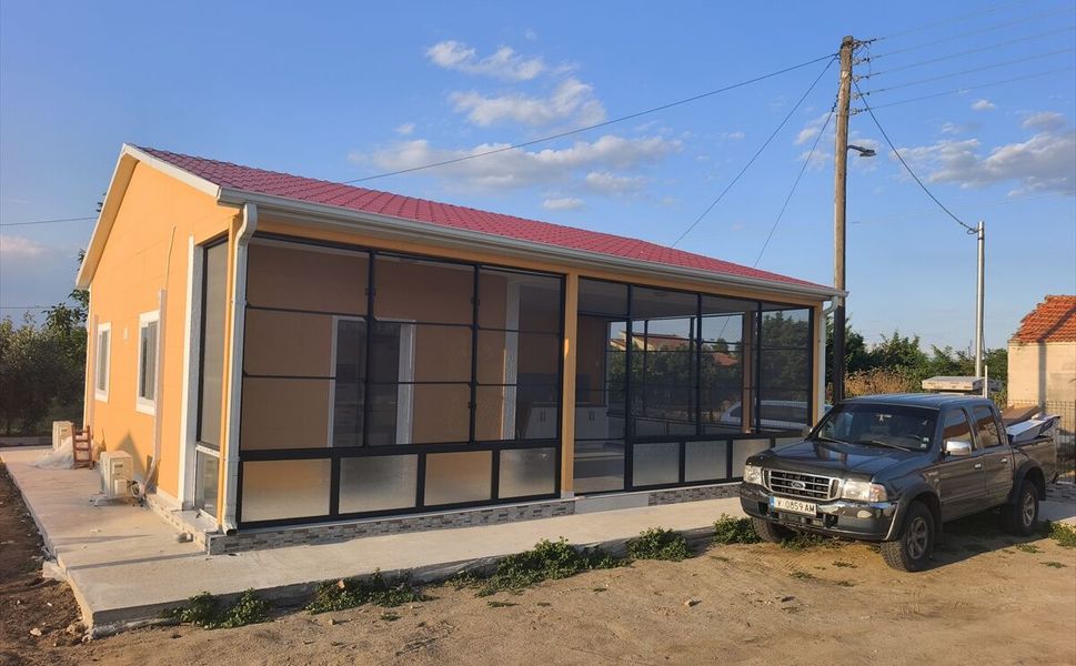 Karmod Yunanistan'da prefabrik konut projelerini sürdürüyor