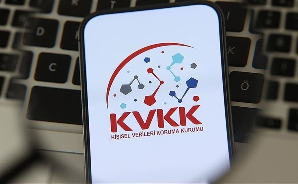 KVKK'den bankaya, 'çalışana hakaret eden müşterinin telefon görüşme kaydı verilsin' talimatı