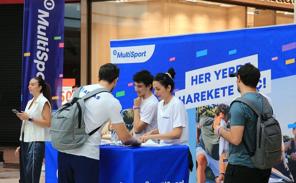 MultiSport Türkiye'den İzmir'de alışveriş merkezinde koşu etkinliği