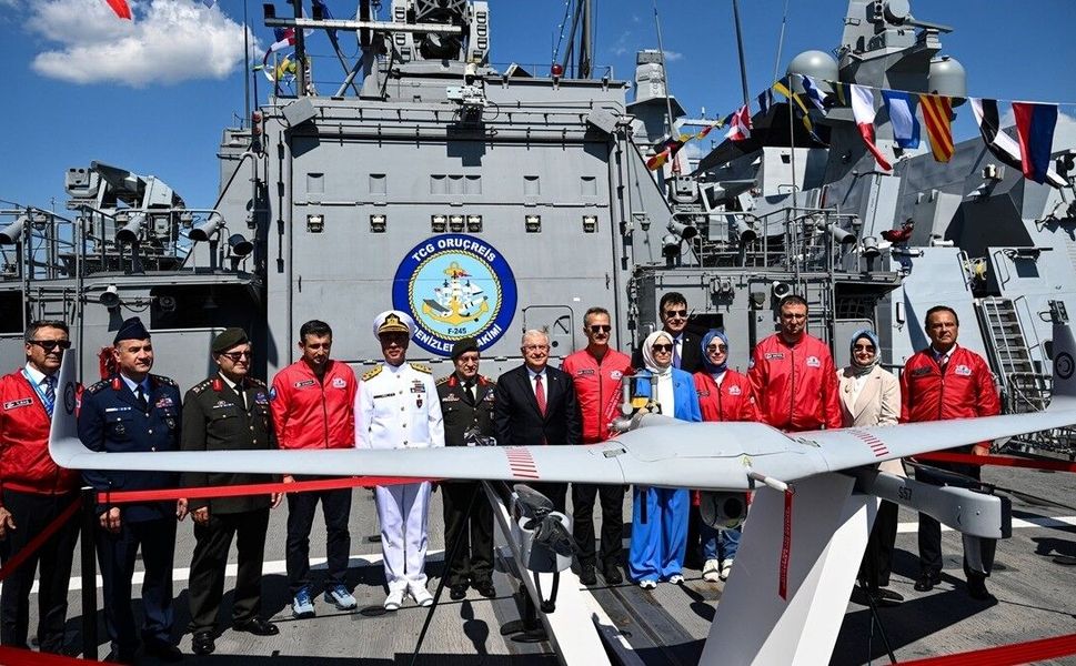 TEKNOFEST Mavi Vatan'da Bayraktar KALKAN DİHA'nın envantere alınmasına yönelik tören düzenlendi