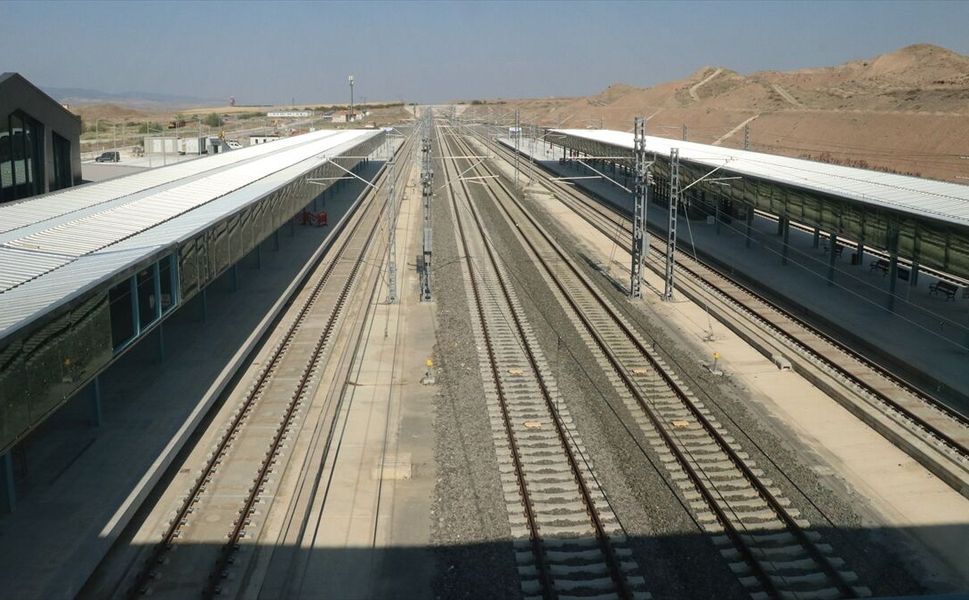 Türkiye'de son 24 yılda 2 bin 251 kilometre hızlı tren hattı inşa edildi