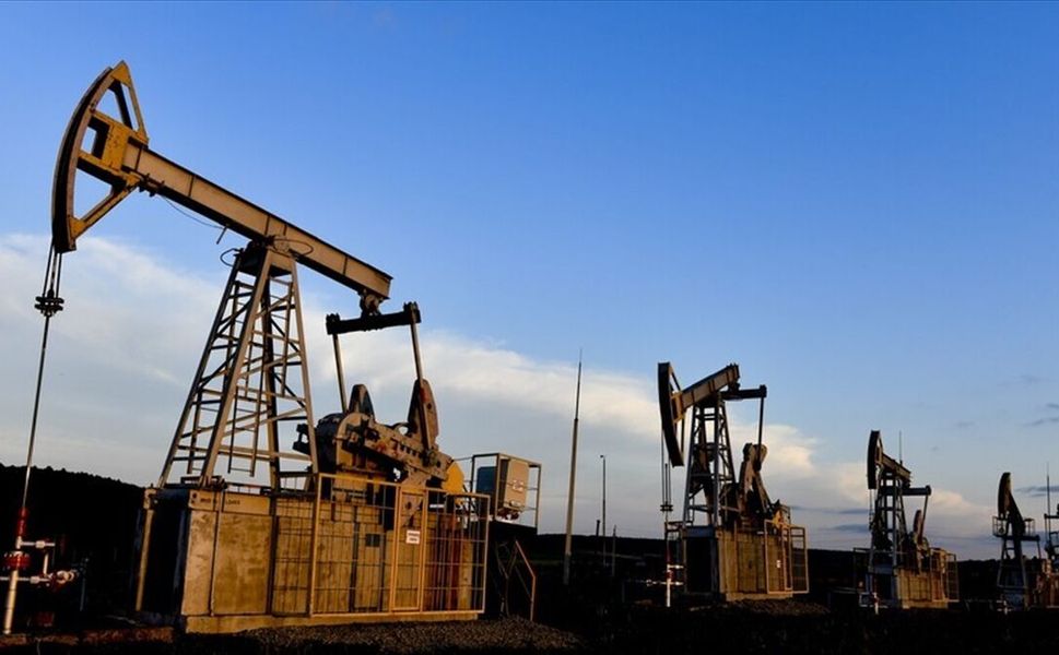 ABD-İran hattında diplomasi beklentileri Brent petrolü 100 doların altına çekti
