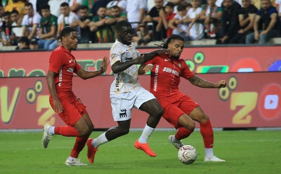 Amed Sportif Faaliyetler, İstanbul Başakşehir'i mağlup etti