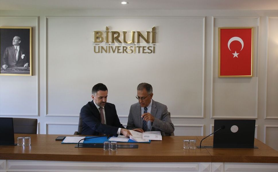 Biruni Üniversitesi'nden koruma altındaki çocuklara eğitim ve mentörlük desteği