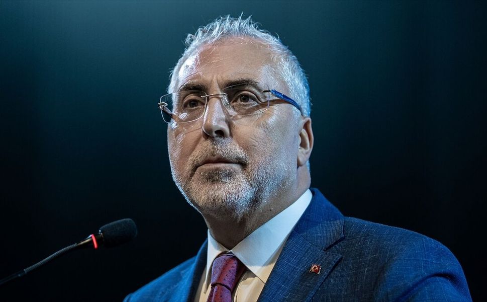 Çalışma ve Sosyal Güvenlik Bakanı Işıkhan: Her şey insanın refahı, her şey insanın mutluluğu için olmalı