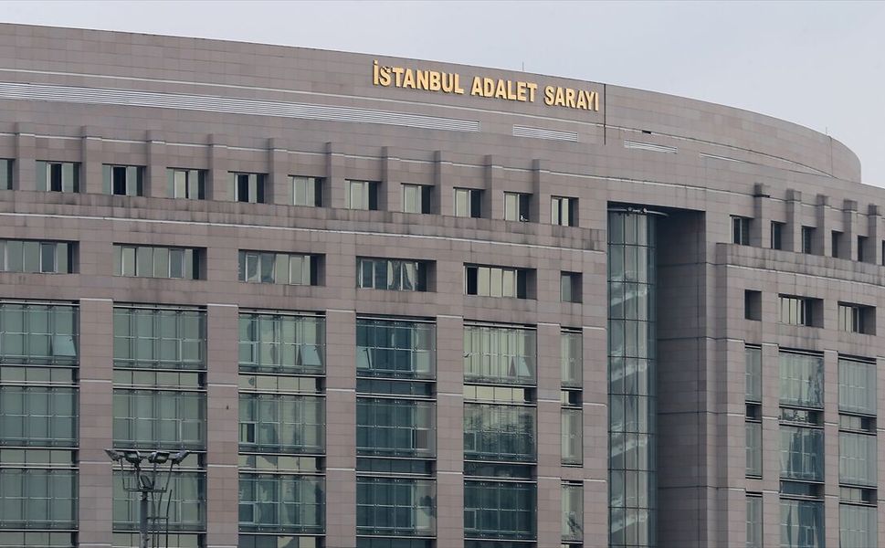 İstanbul merkezli 'usulsüz vatandaşlık' operasyonunda yakalanan 52 şüpheliye tutuklama talebi