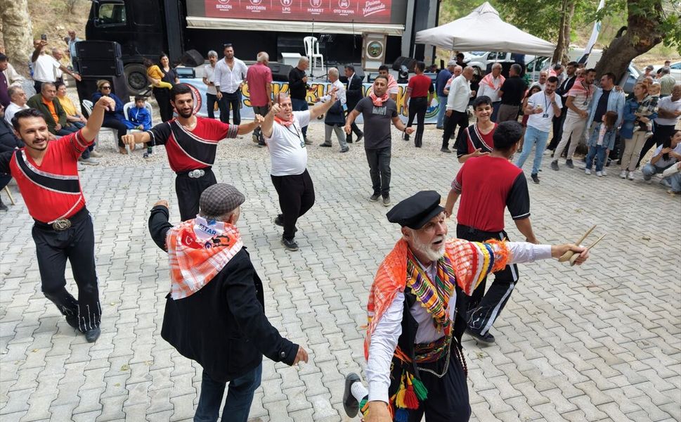 Toroslarda üretilen balı tanıtmak için festival düzenlendi