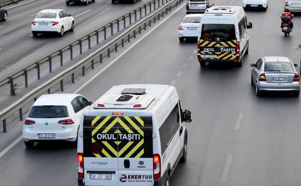 Üç büyük şehirde okul servis ücretleri 27 bin ile 93 bin lira arasında değişiyor