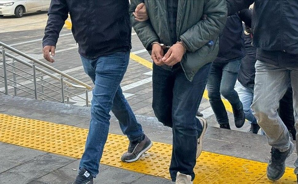 9 il merkezli dolandırıcılık ve yasa dışı bahis operasyonlarında 123 şüpheli yakalandı