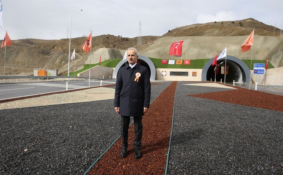 Bakan Uraloğlu: Dallıkavak Tüneli ile yolumuzu 20 dakikadan 5 dakikaya indirdik