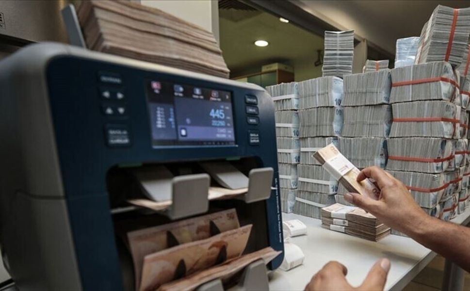 Bankacılık sektörünün kredi hacmi 28,8 trilyon liraya yükseldi