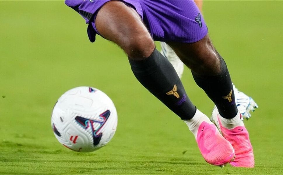 Barcelona ve Manchester City kayıpsız zirvede yer aldı