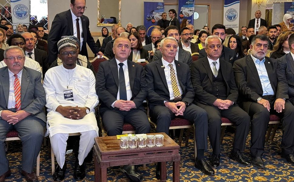 Elazığ'da 'Uluslararası Su Ürünleri Zirvesi' başladı
