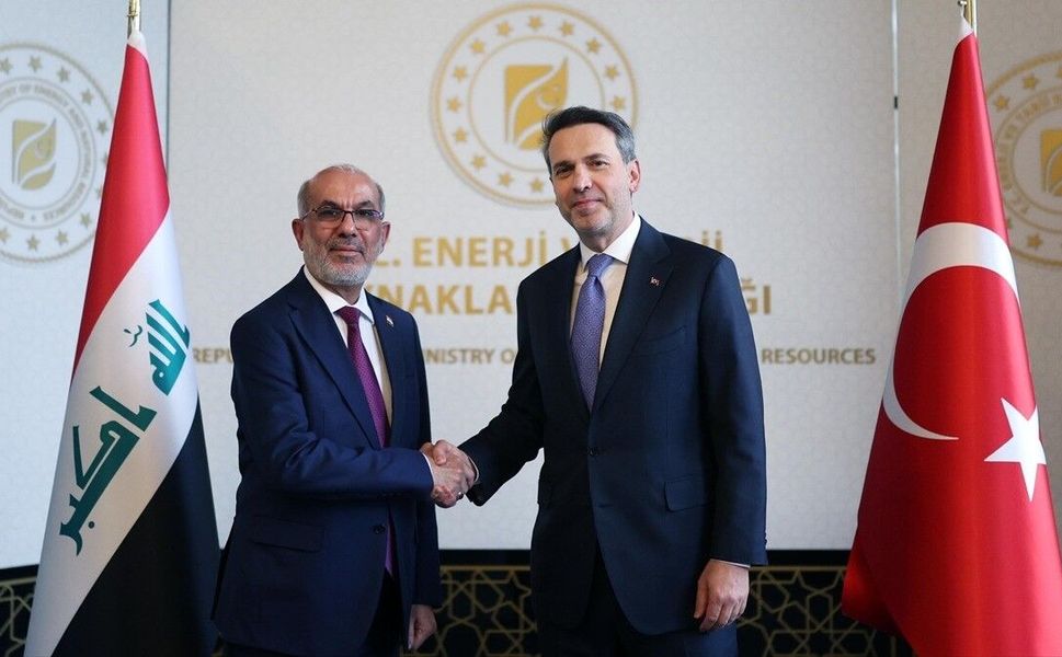 Enerji Bakanı Bayraktar, Irak Petrol Bakanı Hüdeyir ile görüştü