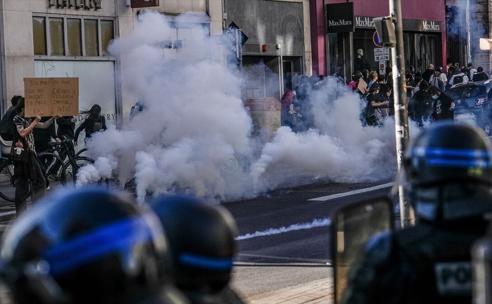 Fransa'nın pek çok kentinde öğrenci eylemleri devam ediyor